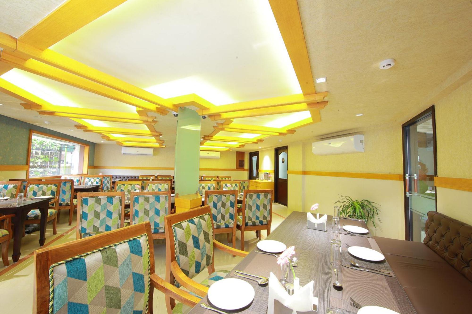 Akhil Classic Thiruvananthapuram Exterior foto
