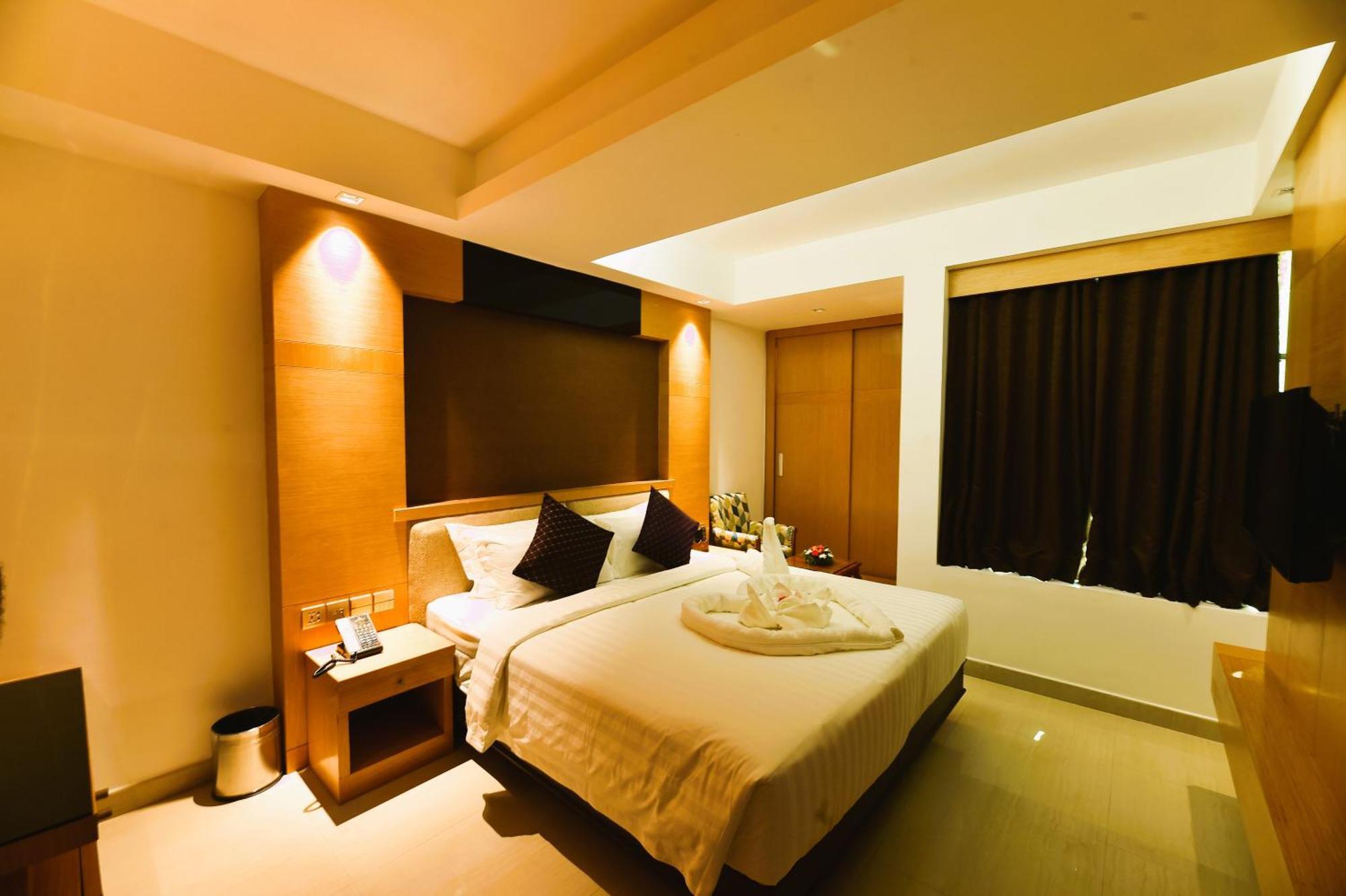 Akhil Classic Thiruvananthapuram Exterior foto